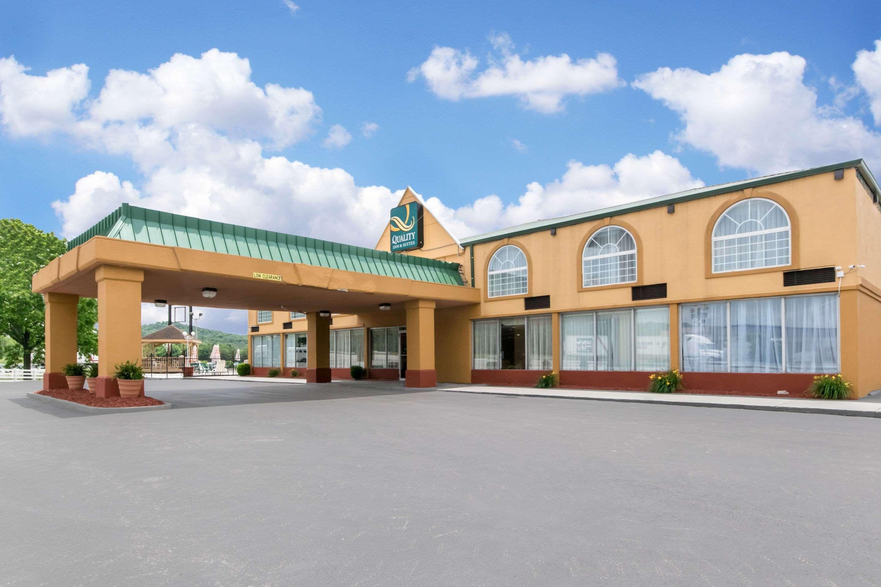 Quality Inn & Suites Horse Cave Exterior foto