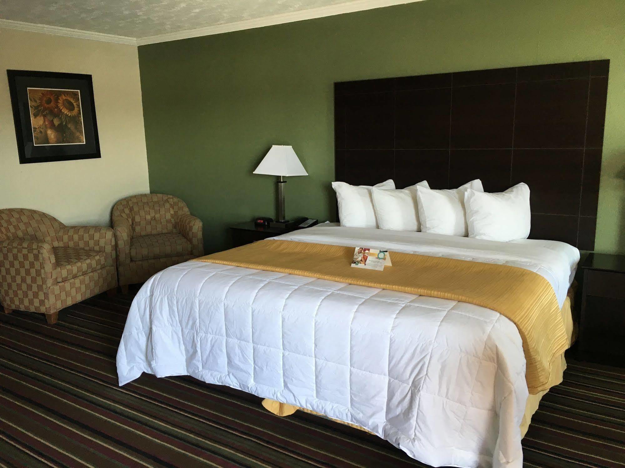 Quality Inn & Suites Horse Cave Exterior foto